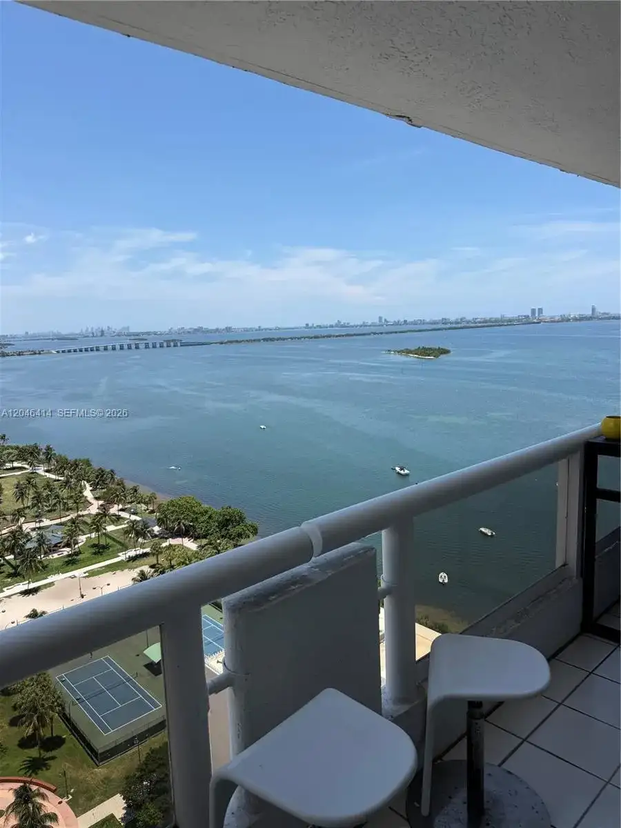 1717 N Bayshore Dr # 2847, Miami FL 33132 photo 2