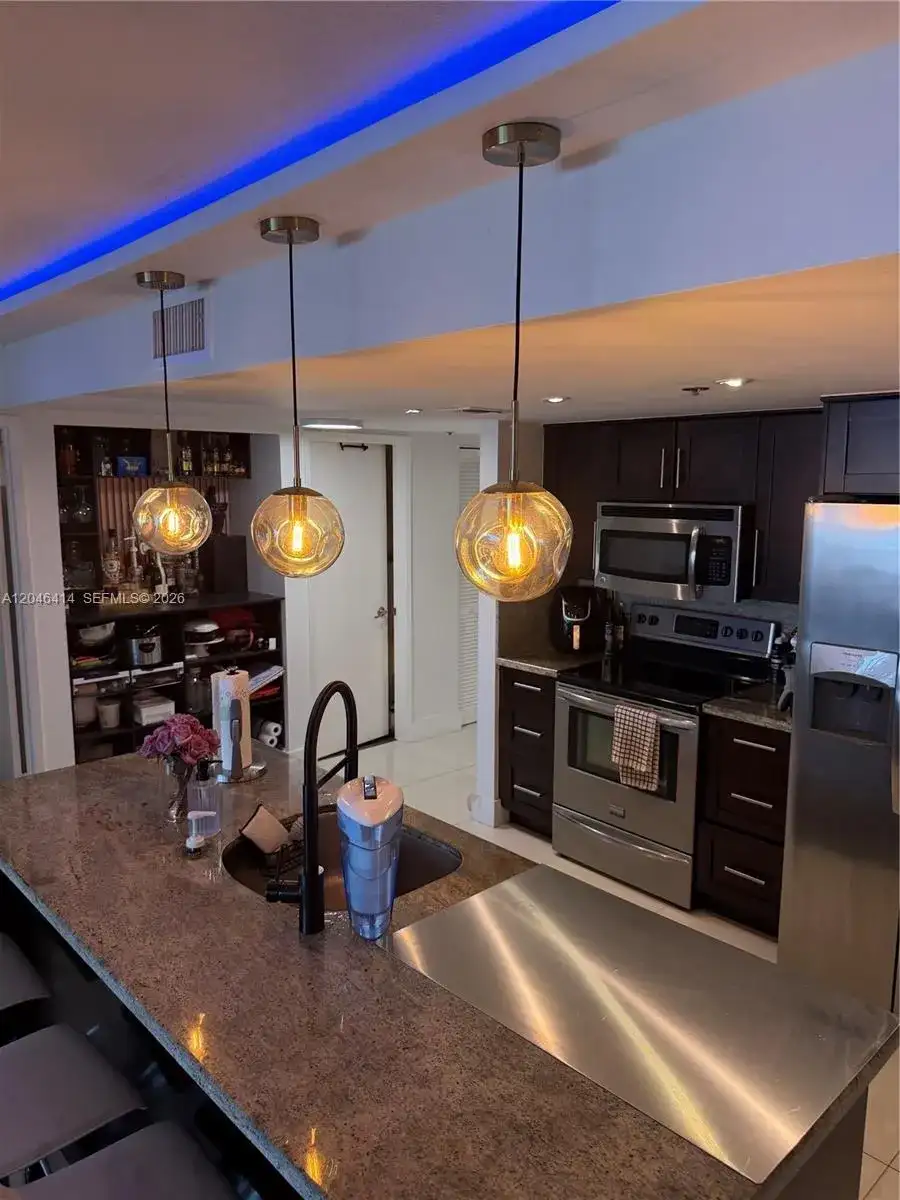1717 N Bayshore Dr # 2847, Miami FL 33132 photo 3