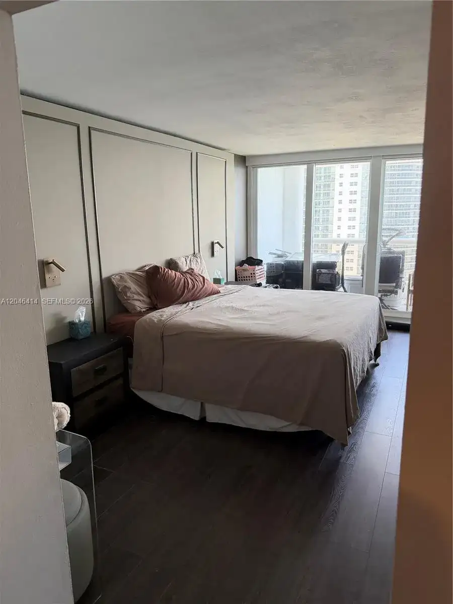 1717 N Bayshore Dr # 2847, Miami FL 33132 photo 4