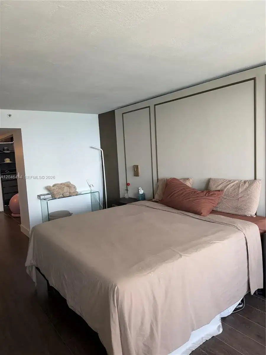 1717 N Bayshore Dr # 2847, Miami FL 33132 photo 5
