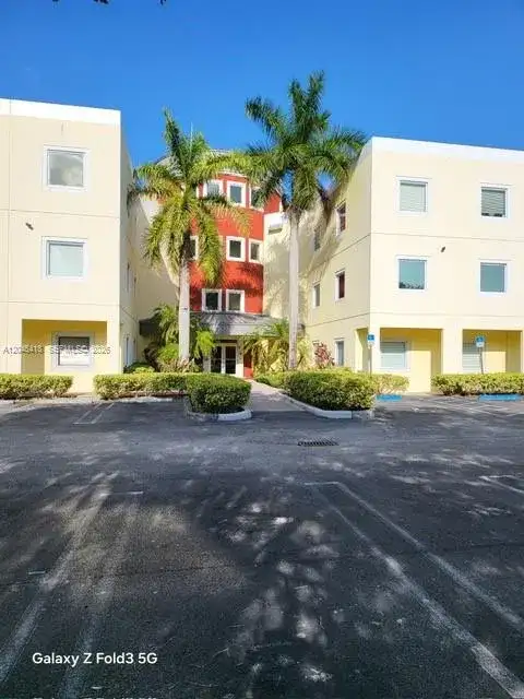 12595 SW 137th Ave # 311, Miami FL 33186 photo 2