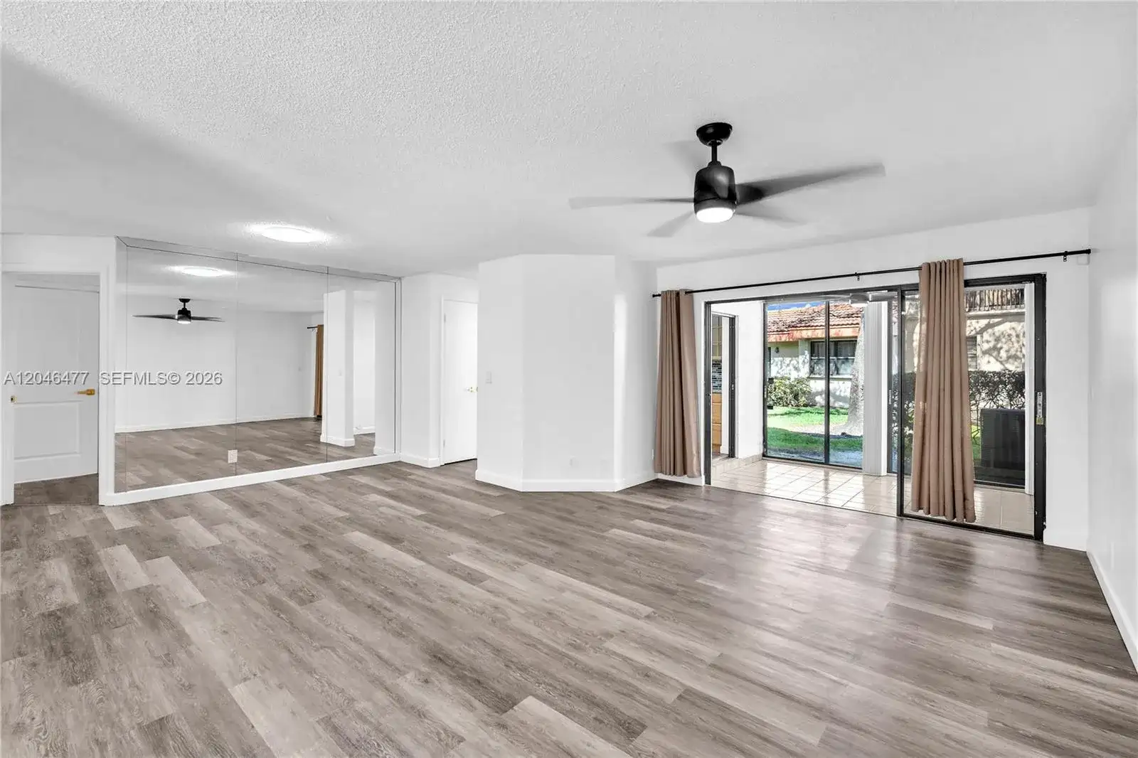 3405 Emerald Oaks Dr # 207, Hollywood FL 33021 photo 4