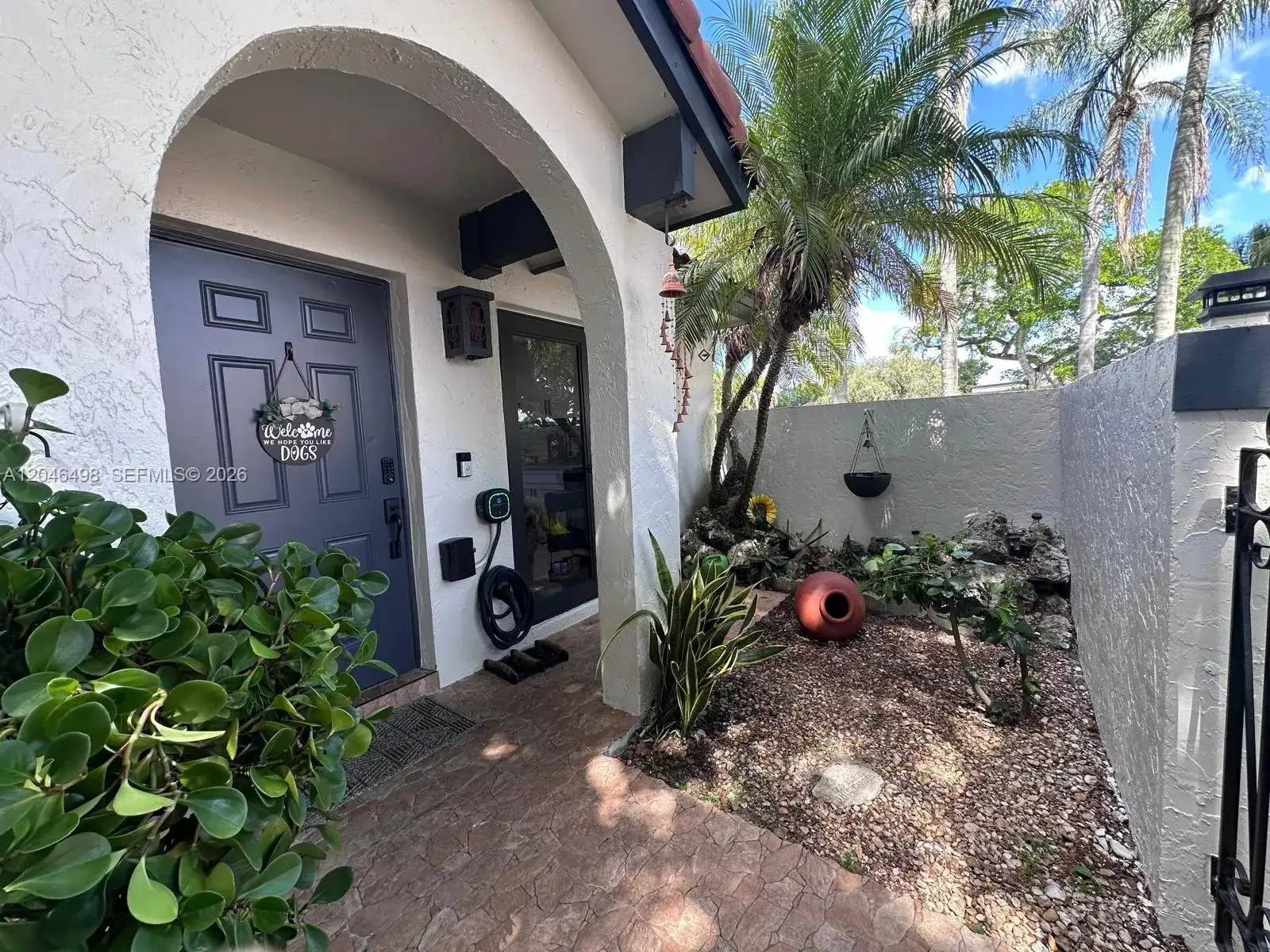 6633 NW 178th Ter, Hialeah FL 33015 photo 3