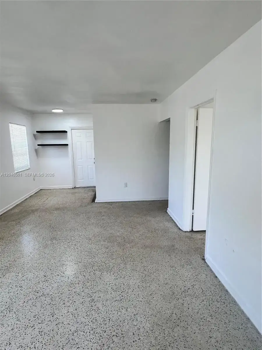 1946 NE 167th St # 1, North Miami Beach FL 33162 photo 5