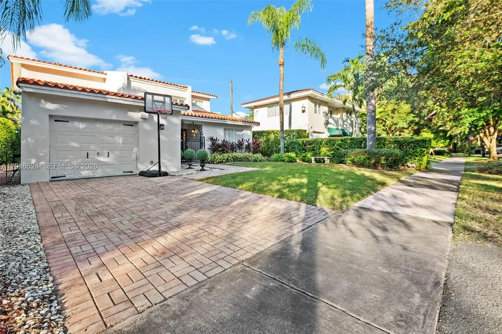 1211 Algeria Ave, Coral Gables FL 33134 photo 2