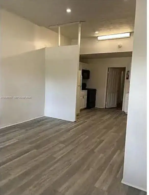 2205 Roosevelt St # 2, Hollywood FL 33020 photo 2