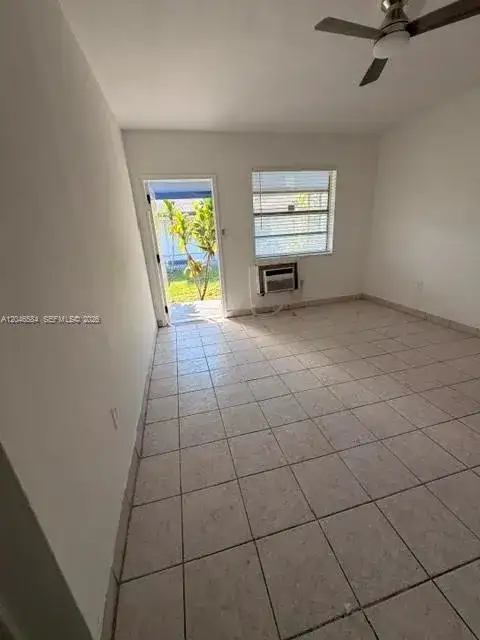 2510 NE 181st St # 1, North Miami Beach FL 33160 photo 3