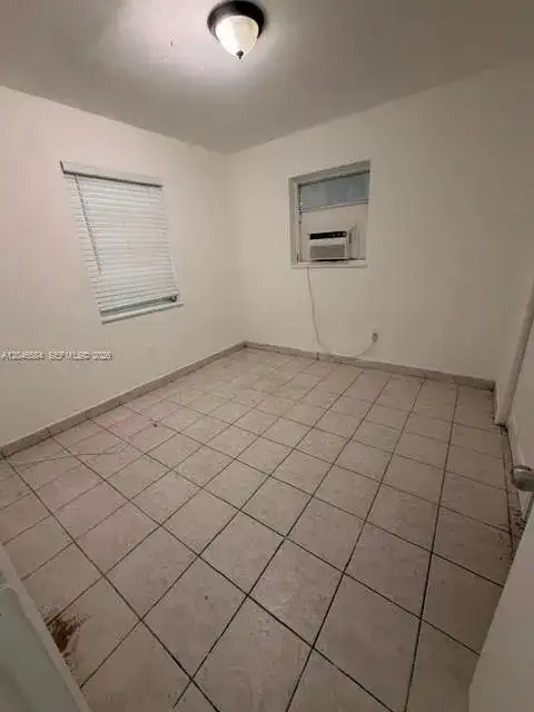 2510 NE 181st St # 1, North Miami Beach FL 33160 photo 4