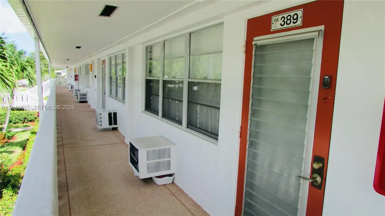 389 Tilford R # 389, Deerfield Beach FL 33442 photo 2