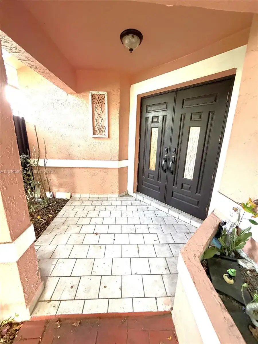 14225 SW 55th St, Miami FL 33175 photo 2