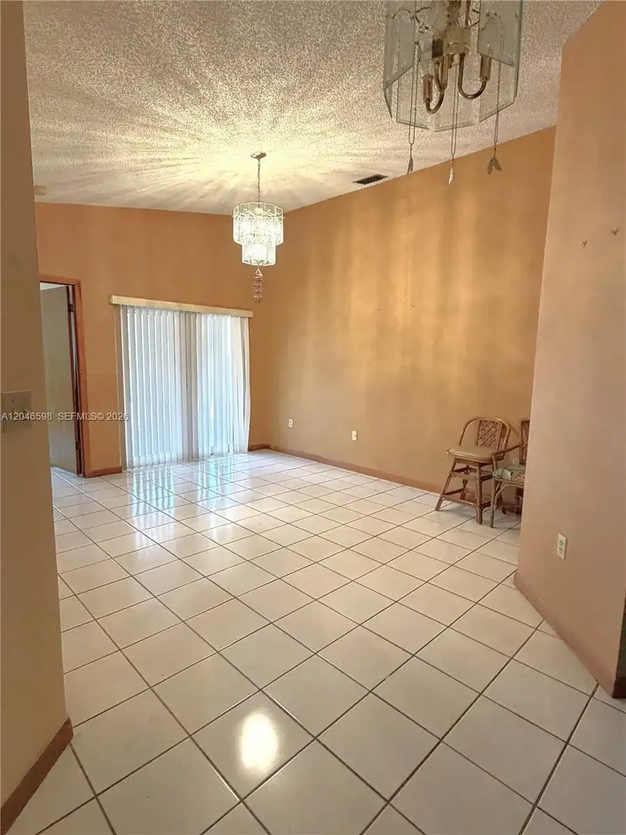 14225 SW 55th St, Miami FL 33175 photo 4