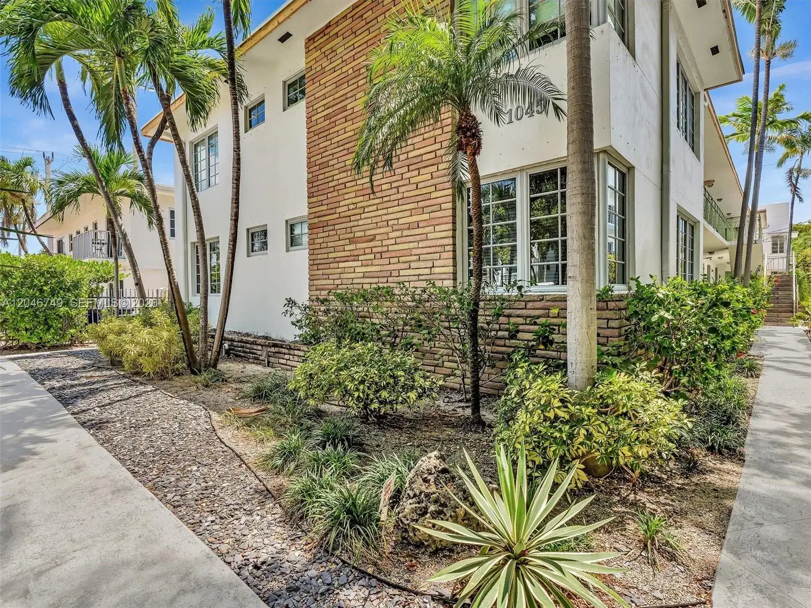 1045 Lenox Ave # 12, Miami Beach FL 33139 photo 3