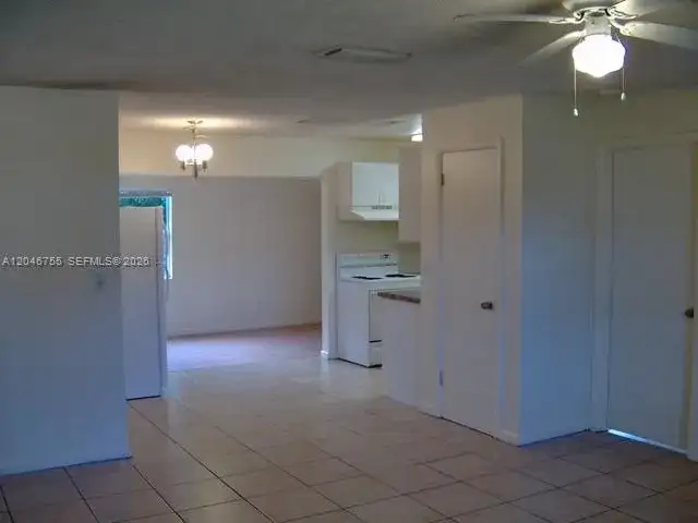 12096 Dolphin Dr, Palm Beach Gardens FL 33410 photo 3