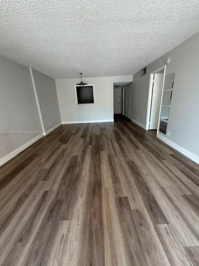 408 NW 68th Ave # 209, Plantation FL 33317 photo 2