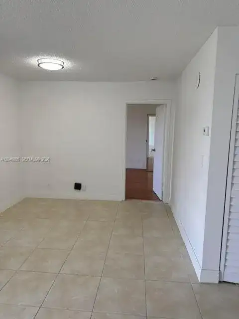 17021 N Bay Rd # 509, Sunny Isles Beach FL 33160 photo 4
