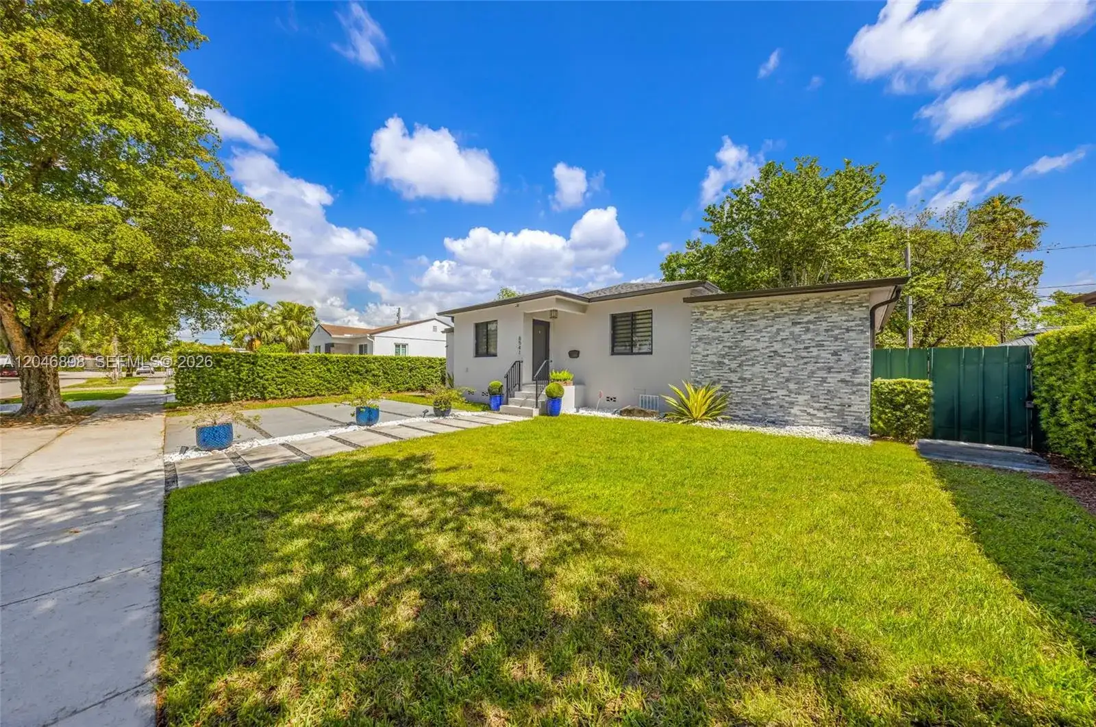6541 SW 18th St, West Miami FL 33155 photo 2