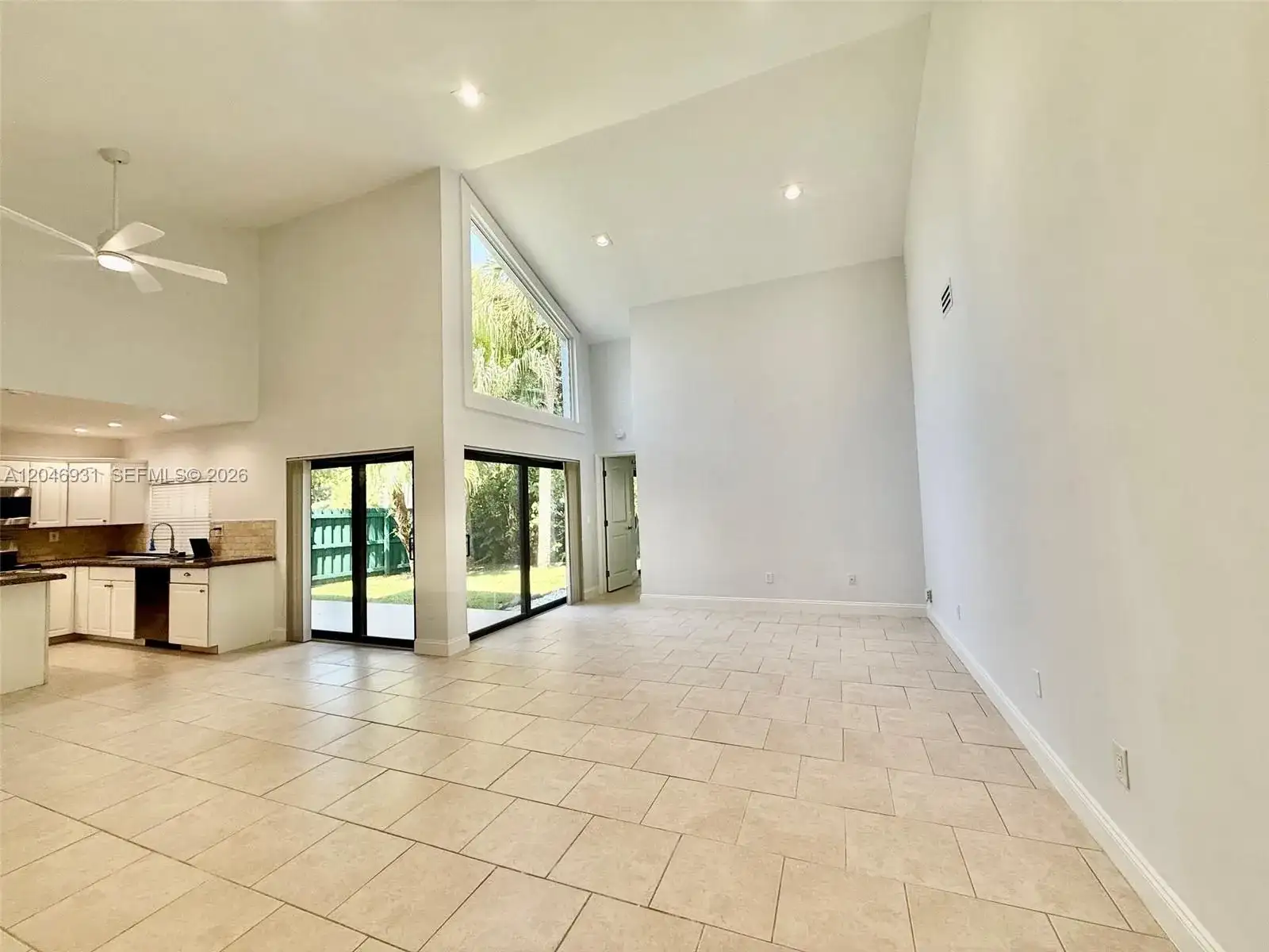 20910 Estada Ln, Boca Raton FL 33433 photo 3