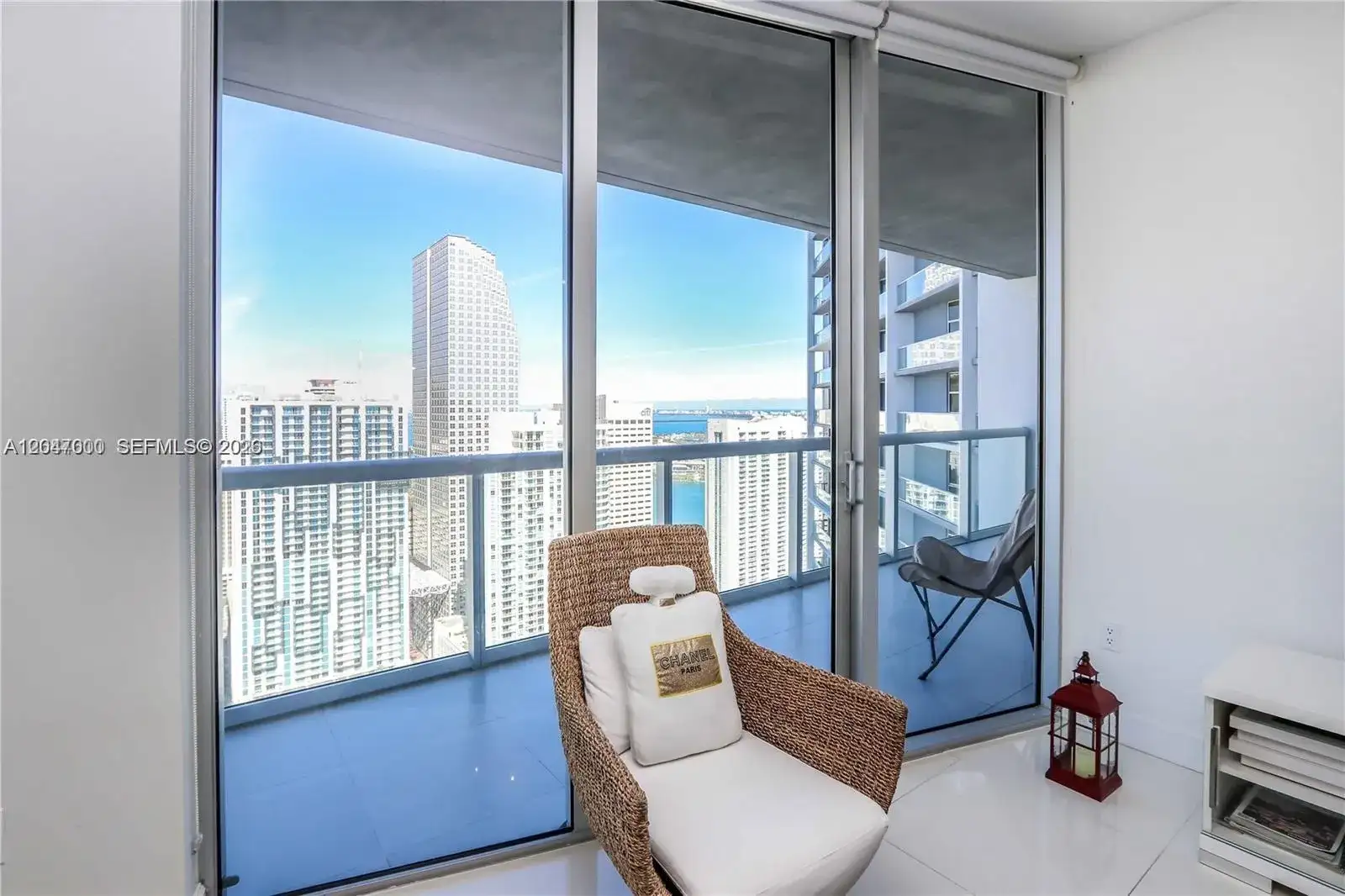 475 Brickell Ave # 4612, Miami FL 33131 photo 2