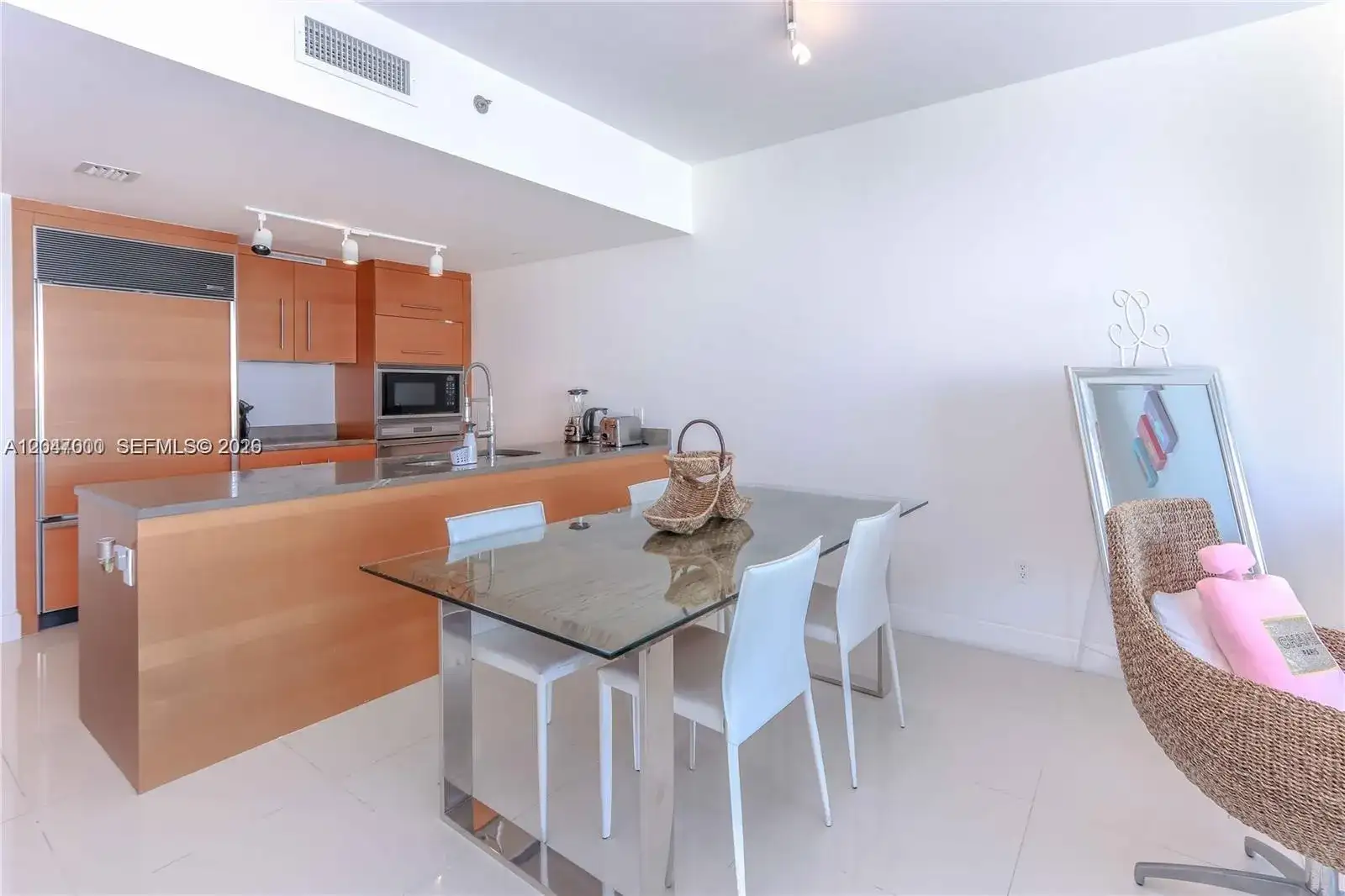 475 Brickell Ave # 4612, Miami FL 33131 photo 3