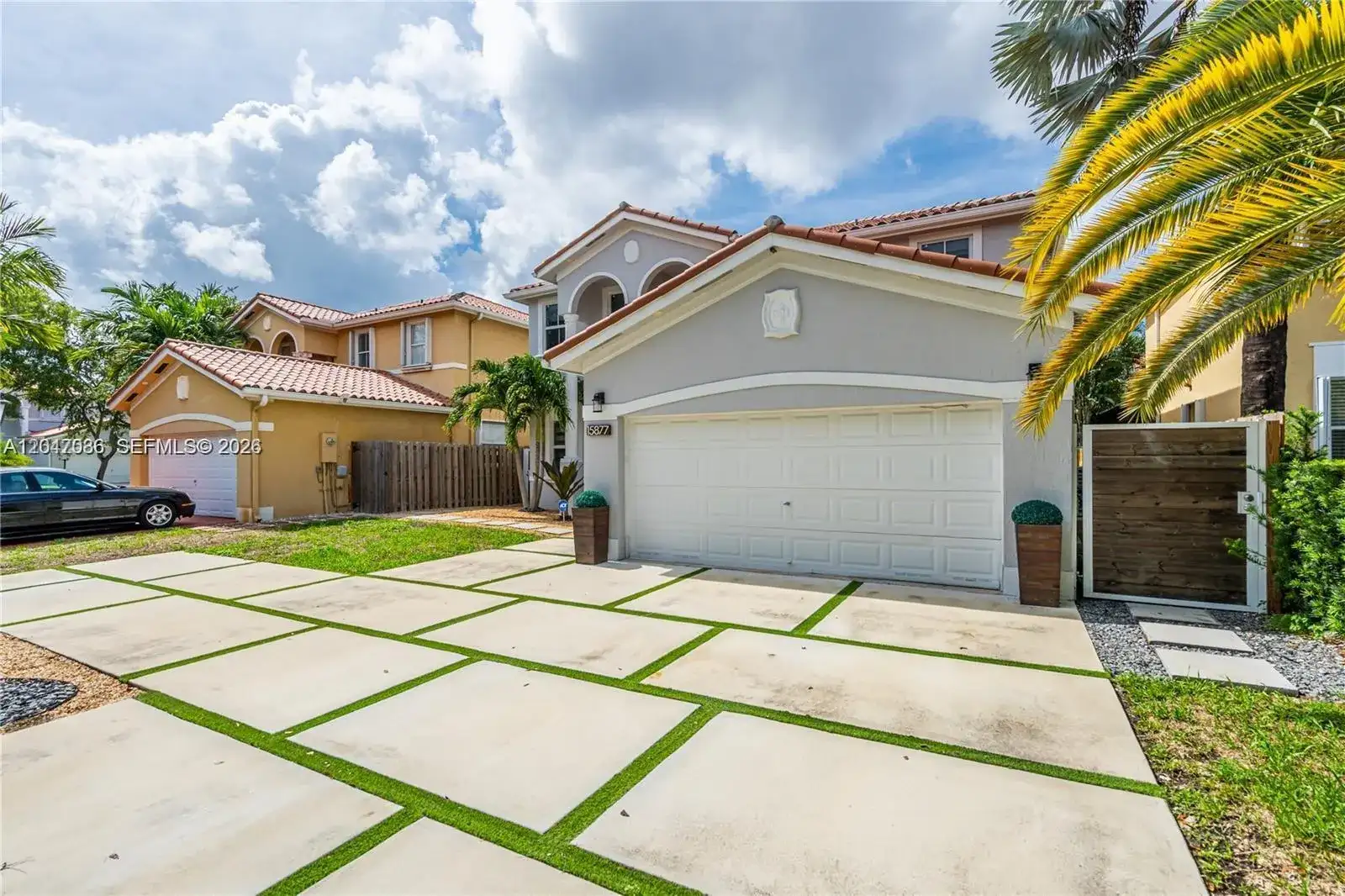 15877 SW 61st Way, Miami FL 33193 photo 2