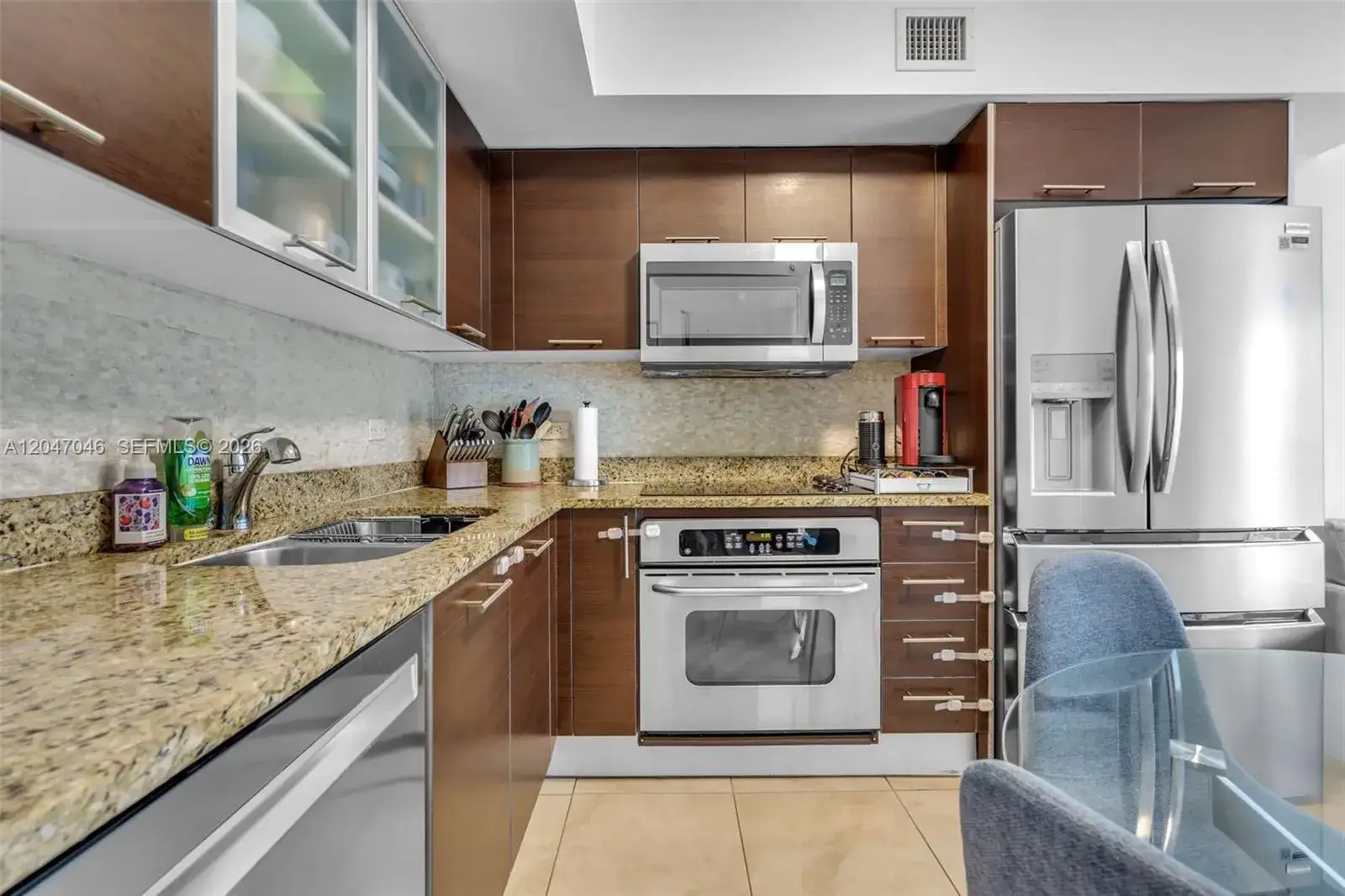 41 SE 5th St # 908, Miami FL 33131 photo 3