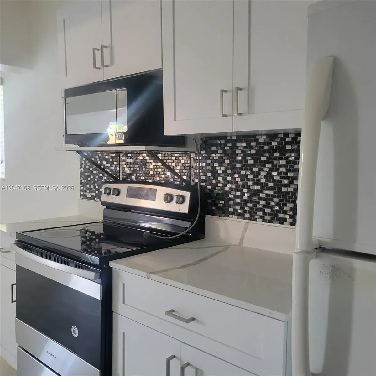 715 SW 6th St # 2, Dania Beach FL 33004 photo 2