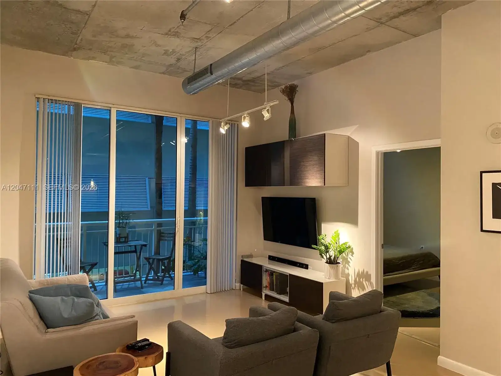 2001 Biscayne Blvd # 3203, Miami FL 33137 photo 3