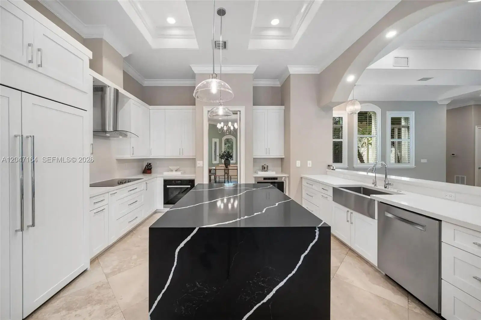 6890 SW 94th St, Pinecrest FL 33156 photo 2