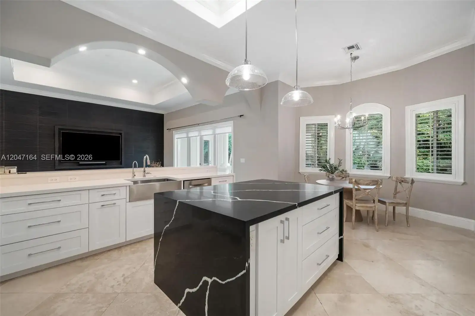 6890 SW 94th St, Pinecrest FL 33156 photo 4