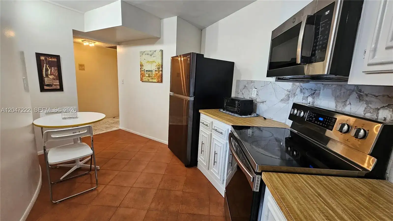 800 Parkview Dr # 912, Hallandale Beach FL 33009 photo 4