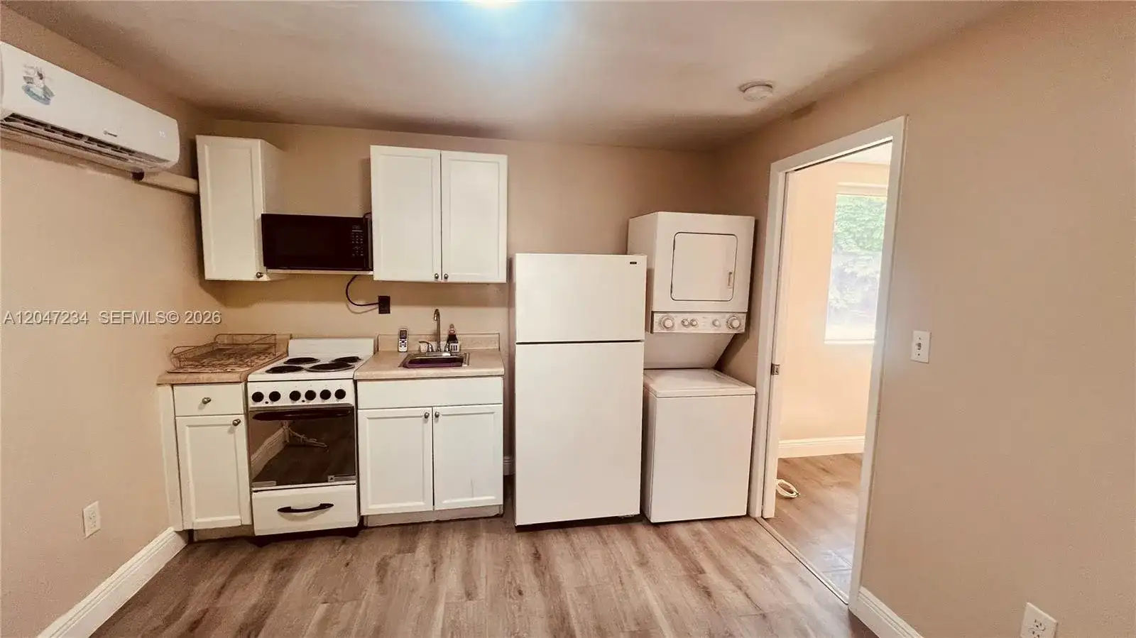 32 NE 169th St # 2, North Miami Beach FL 33162 photo 2