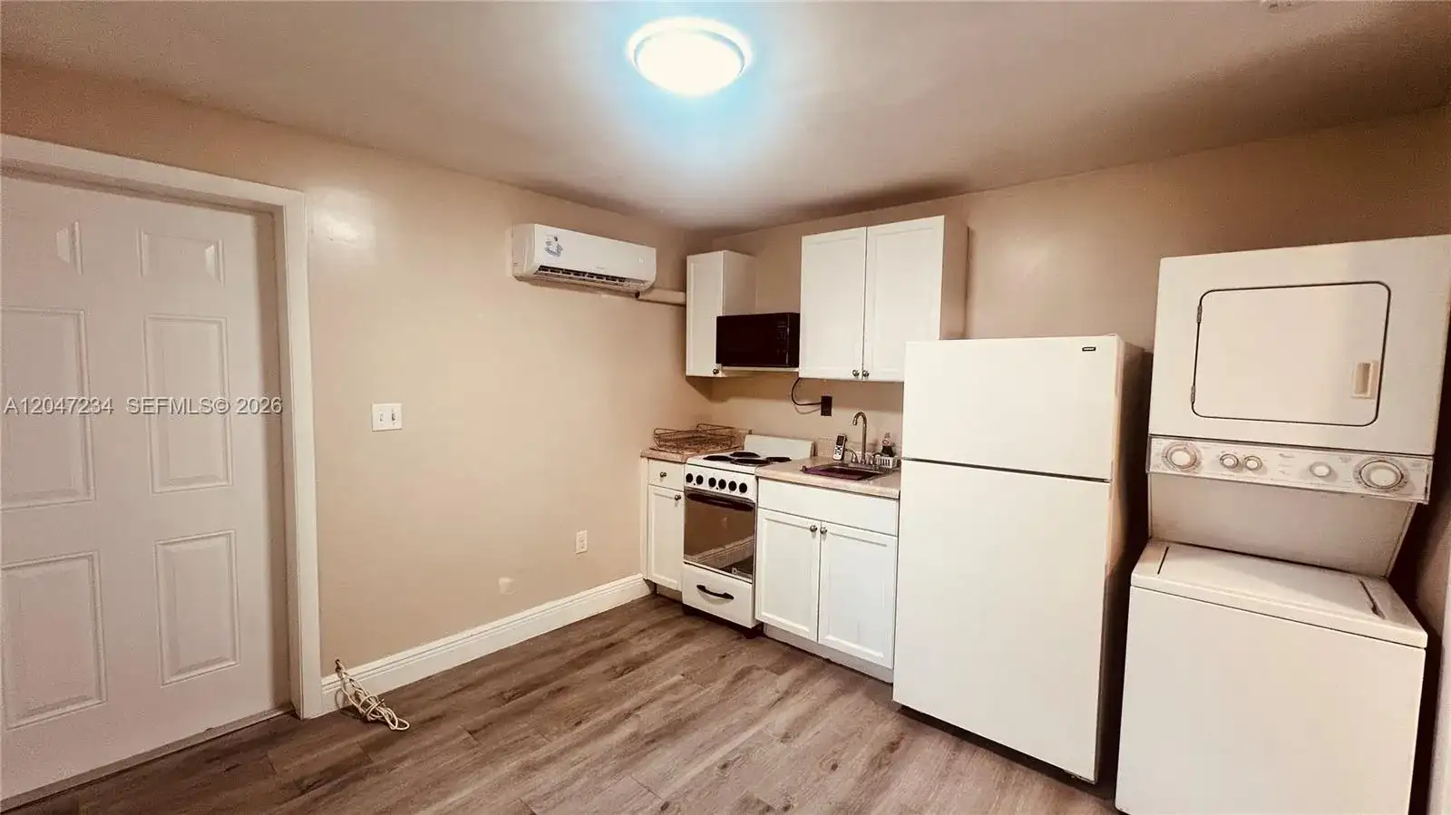 32 NE 169th St # 2, North Miami Beach FL 33162 photo 5