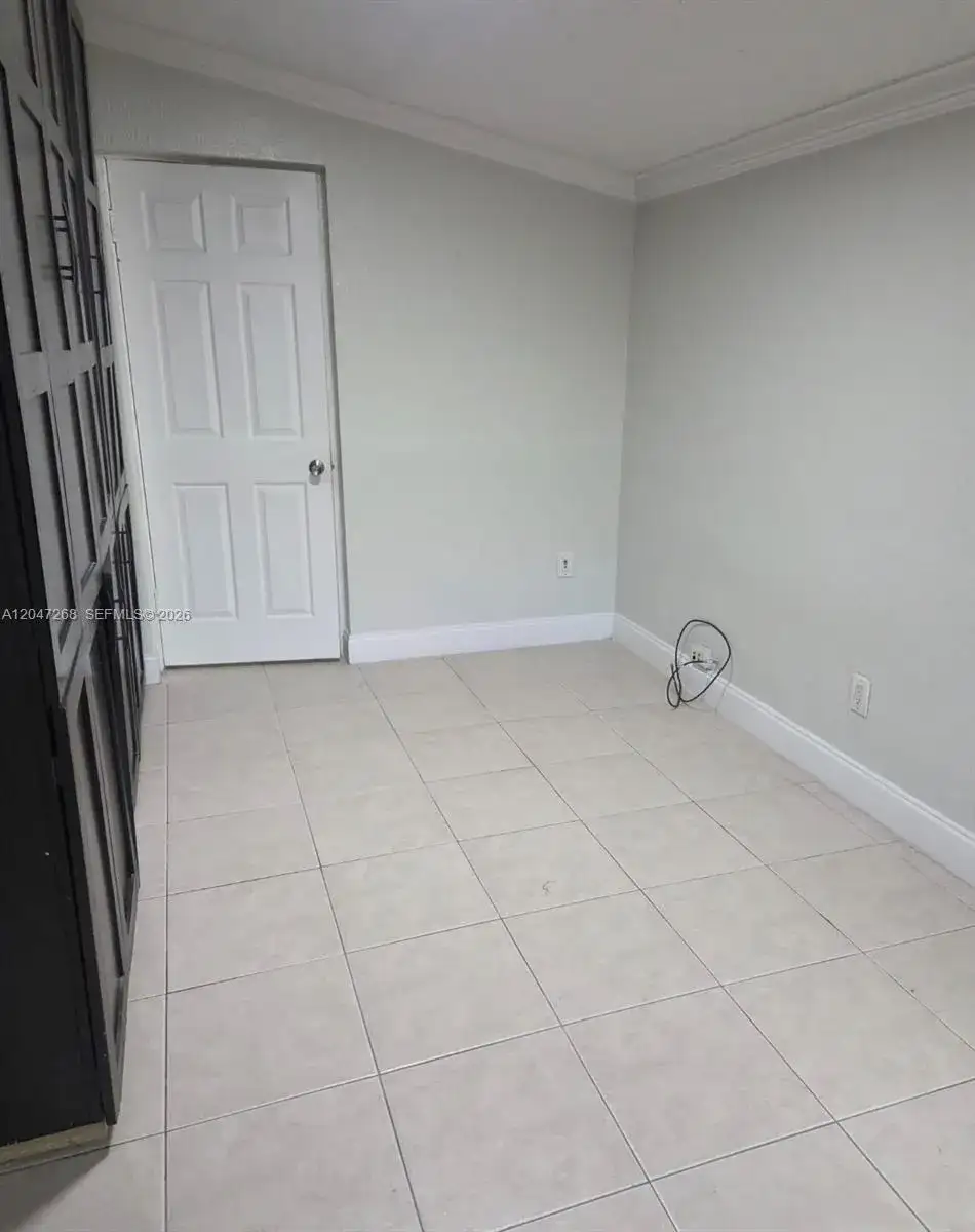 6118 Royal Palm Blvd, Margate FL 33063 photo 4