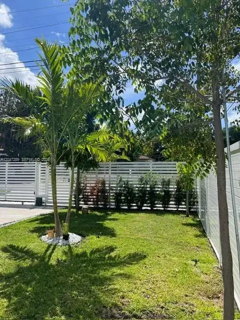 5629 NW 31st Ave, Miami FL 33142 photo 2