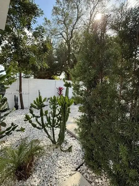 5629 NW 31st Ave, Miami FL 33142 photo 5