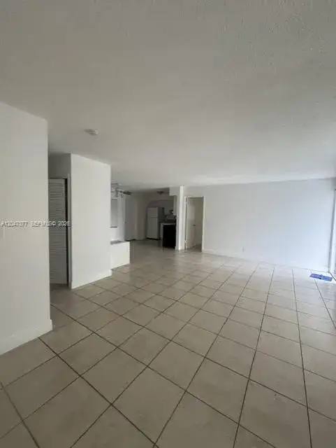 6901 Thomas St, Hollywood FL 33024 photo 4
