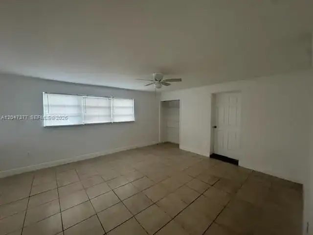 6901 Thomas St, Hollywood FL 33024 photo 5