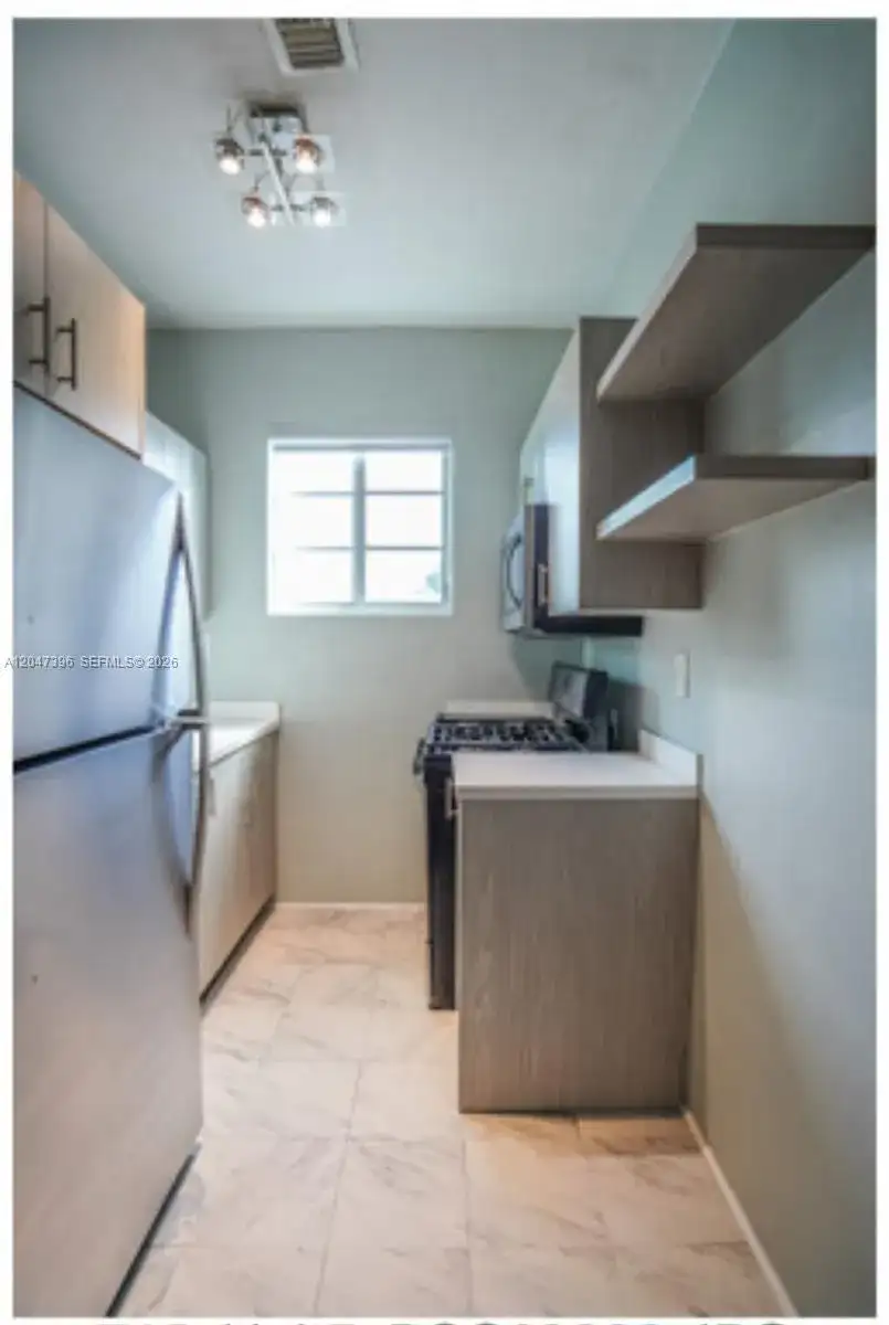 715 Michigan Ave # 7, Miami Beach FL 33139 photo 4