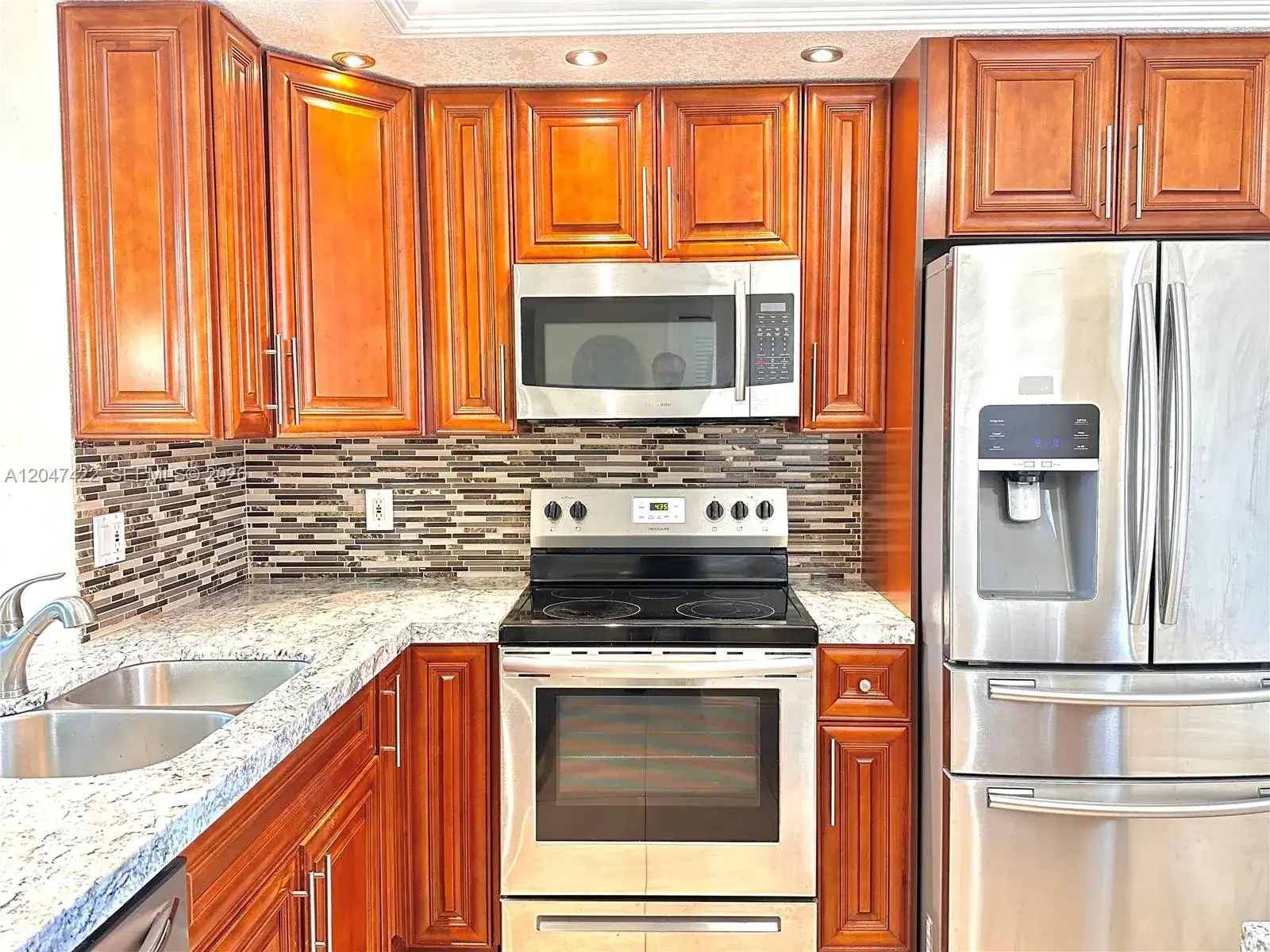 500 NE 12th Ave # 705, Hallandale Beach FL 33009 photo 4
