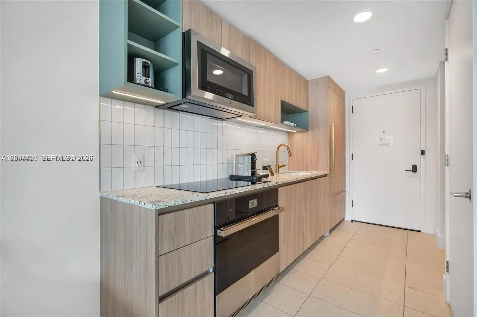 159 NE 6th St # 3212, Miami FL 33132 photo 3