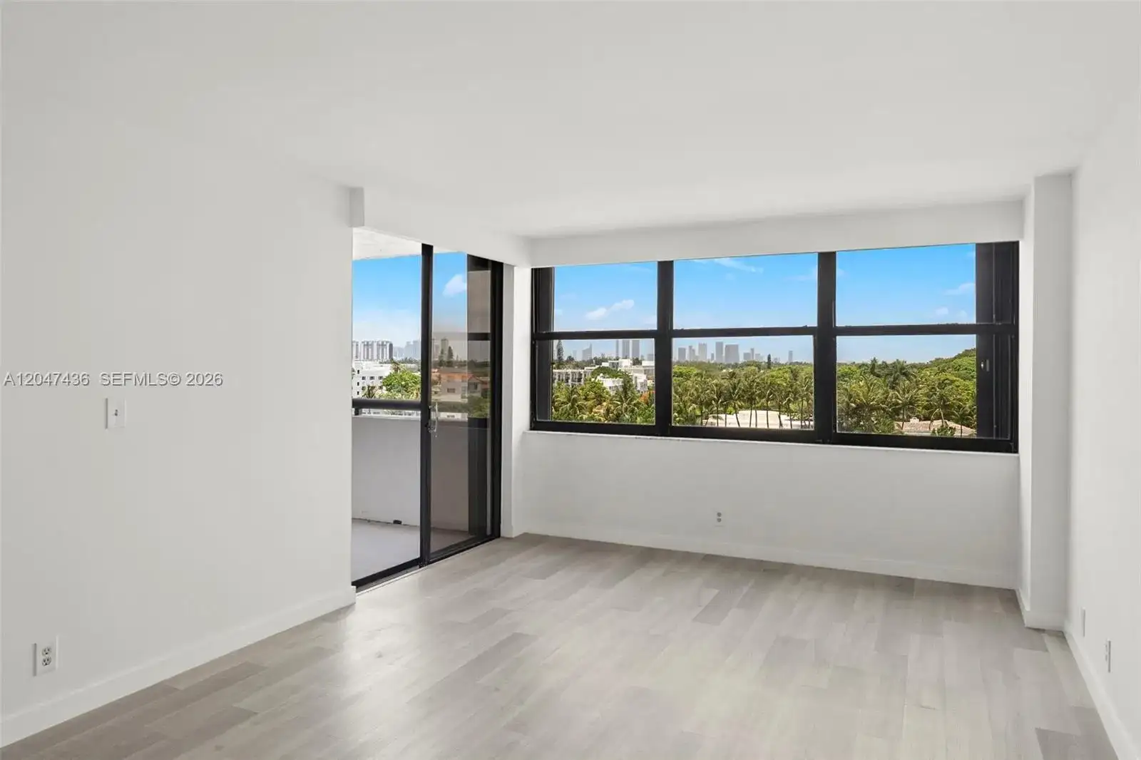 2555 Collins Ave # 706, Miami Beach FL 33140 photo 4