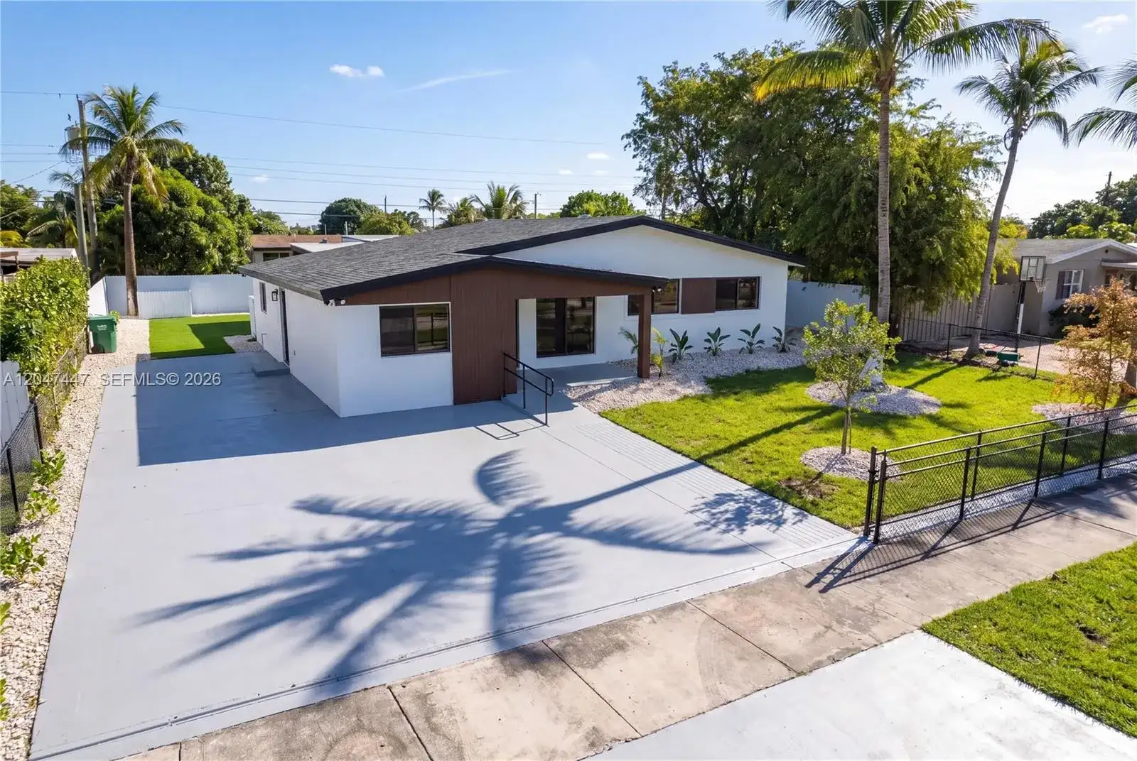 12471 SW 190th Ter, Miami FL 33177 photo 3