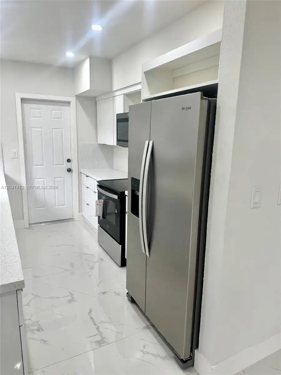 2150 N 66th Ave, Hollywood FL 33024 photo 4