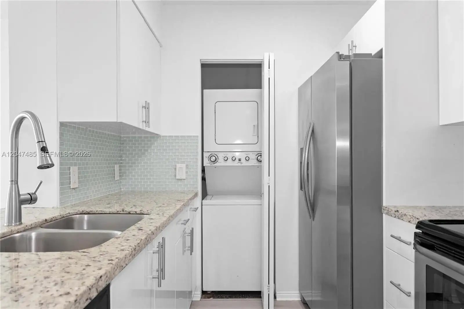 1155 Brickell Bay Dr # 2206, Miami FL 33131 photo 5