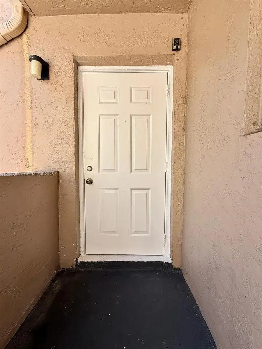 2151 NW 96th Ter # 15G, Pembroke Pines FL 33024 photo 3