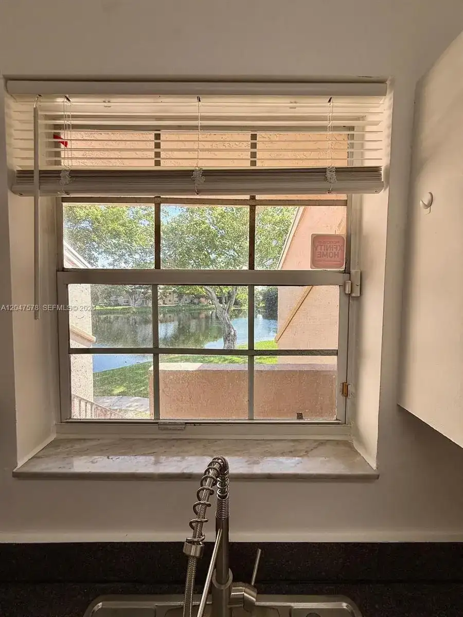 2151 NW 96th Ter # 15G, Pembroke Pines FL 33024 photo 5