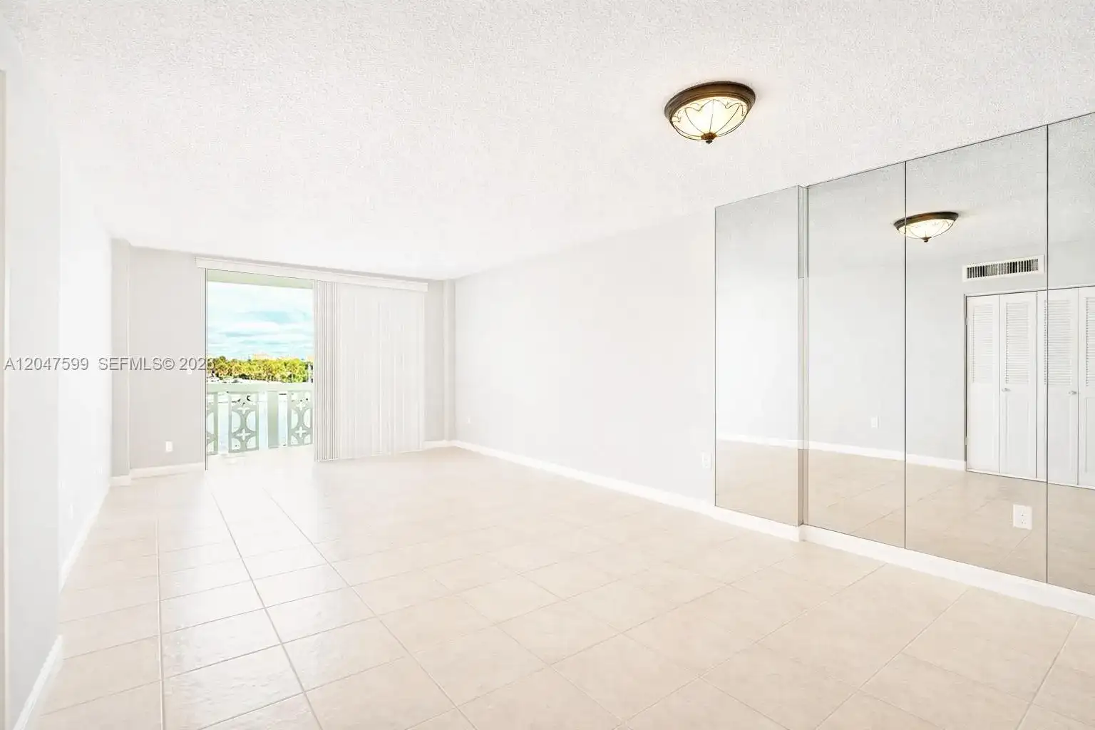 13155 Ixora Ct # 310, North Miami FL 33181 photo 2