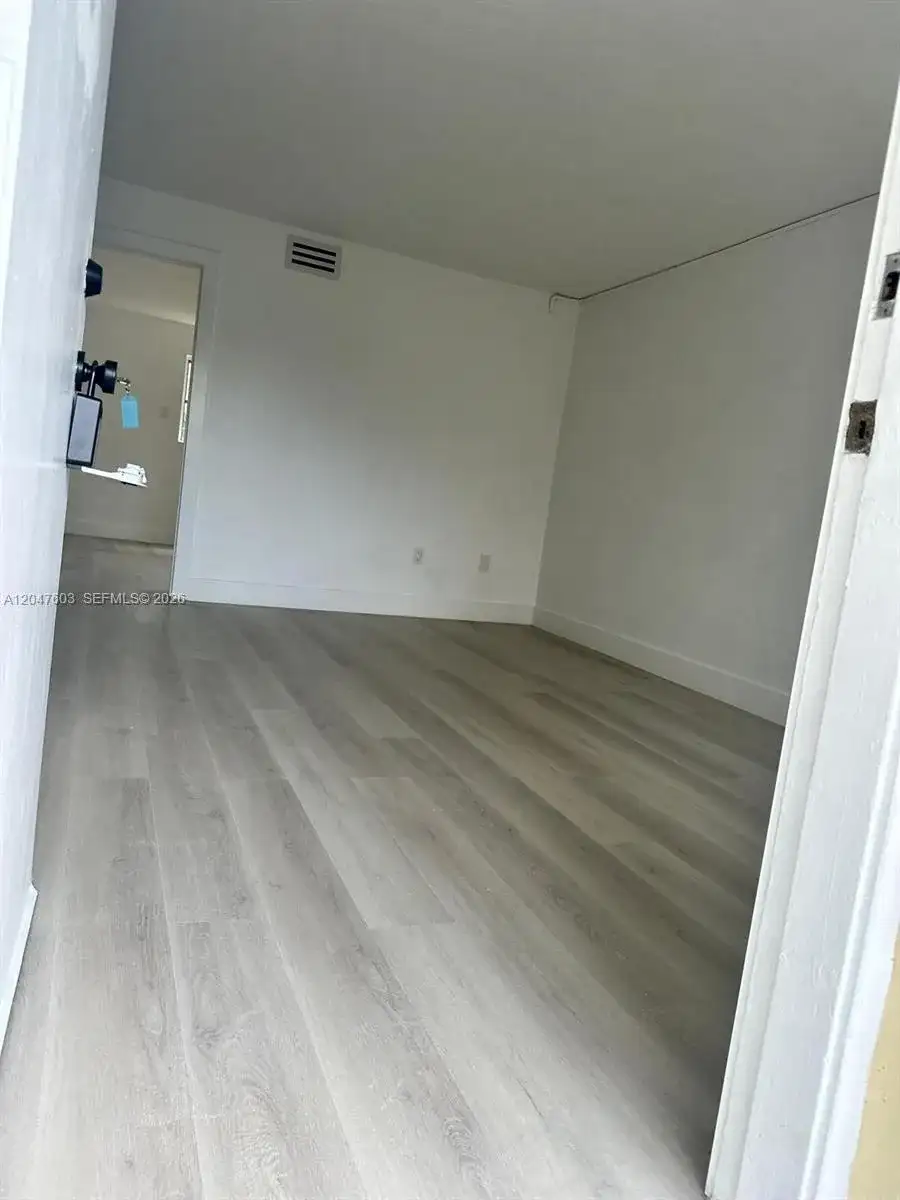 427 Santander Ave # 205, Coral Gables FL 33134 photo 4