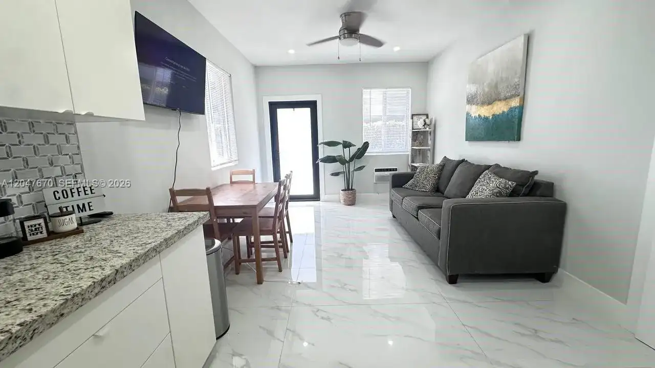 320 SW 29th Rd, Miami FL 33129 photo 2