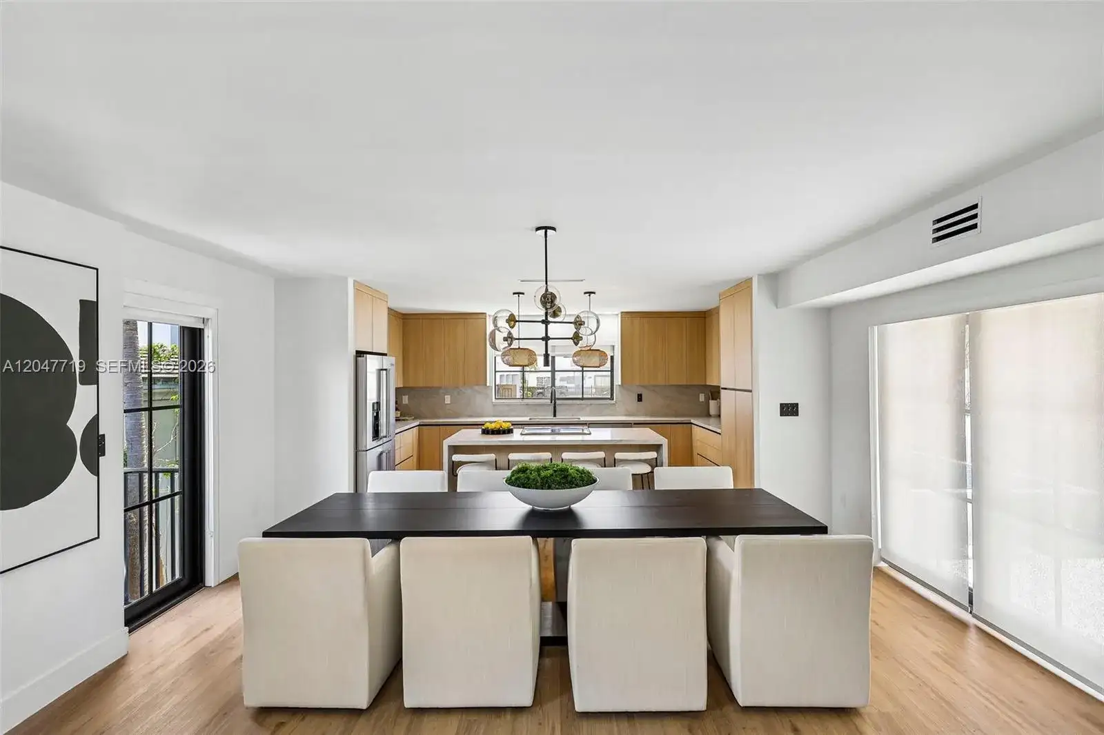 7811 Carlyle Ave, Miami Beach FL 33141 photo 4